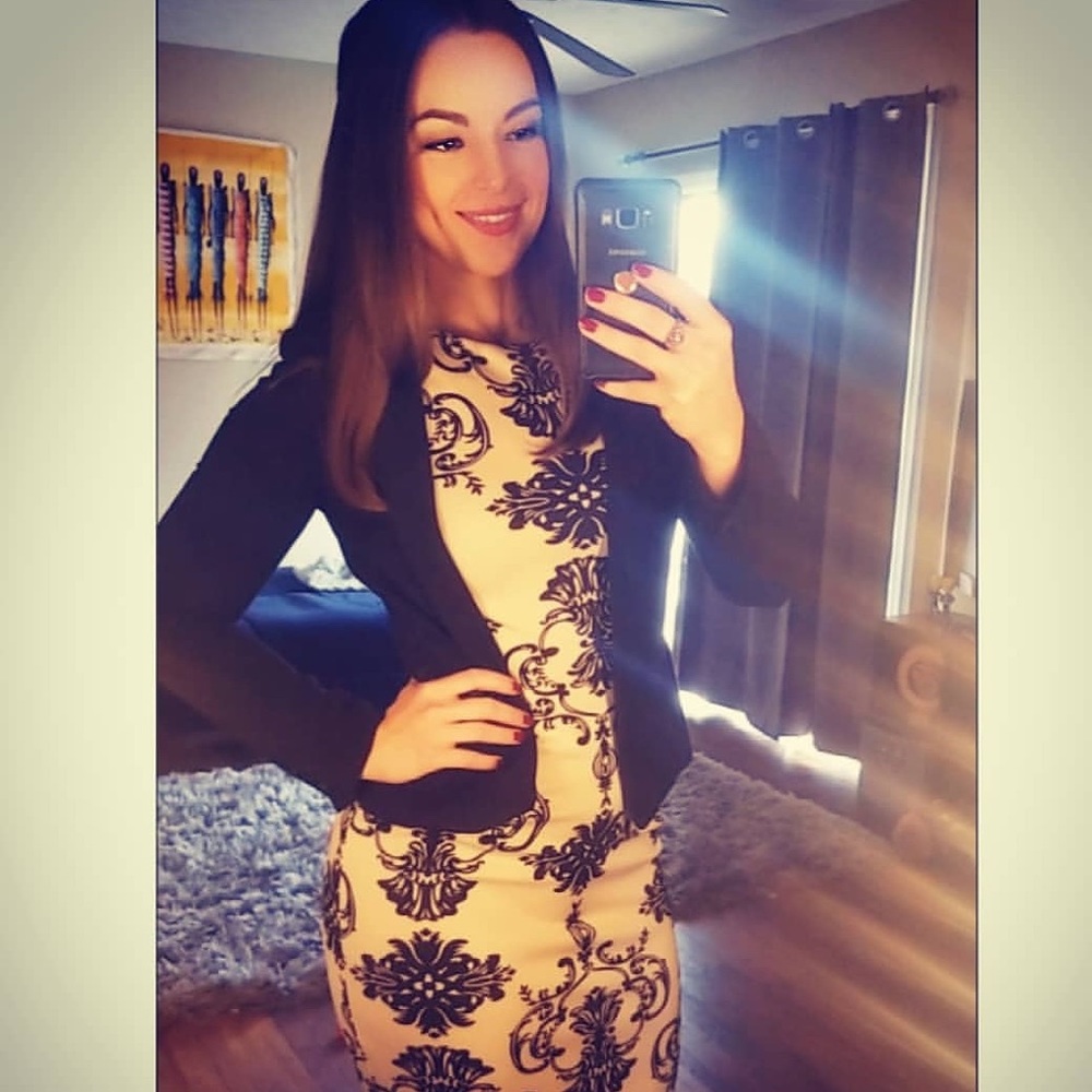 Meet your Posher, Adriana